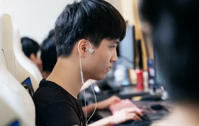 Karsa巅峰对决，凯恩与80激战C9分钟，战术调整胜负难料！