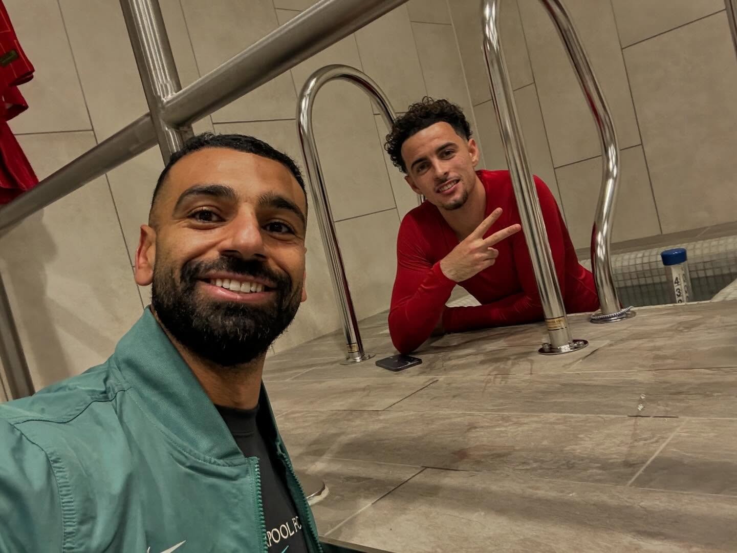 关于萨拉赫巅峰对决，JackeyLove与90激战TL分钟，挺进下一轮胜负难料！的信息